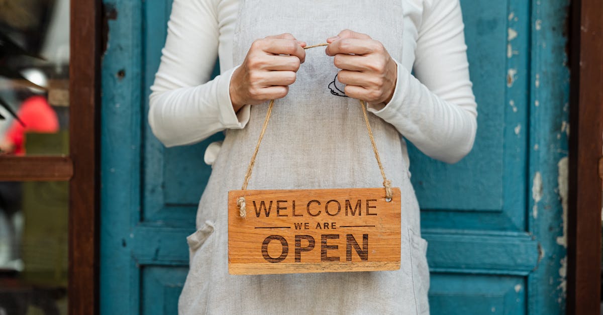 Seasonal Colour Schemes: Timing Your Signage for Maximum Impact